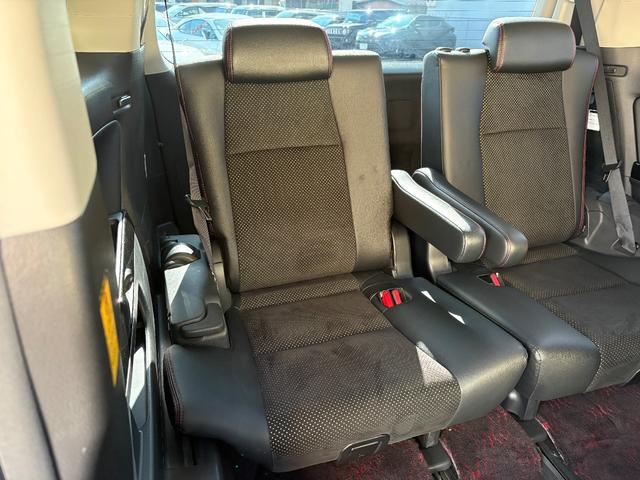 ���Ђ͒����^�A�ǉ��R�^�A�x�ǎw��H����������Ă���܂��B���_��Ԃ͎��ЍH��܂��̓f�B�[���[�ɂē_�������v���܂��B�Ԍ��c�̗L���ɂ���ĂP�N�܂��͂Q�N�_�������L�^��E�_���X�e�b�J�[�����Ĕ[�Ԓv���܂���