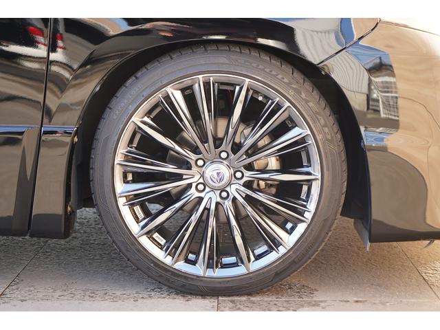 �`�h�r���莑�i���擾�������ЃX�^�b�t�ƁA��O�ҋ@�ւ̓��{�����ԍ��苦��̃v���̊Ӓ�m�ɂ���ĎԂ̏�Ԃ��_�u���`�F�b�N���Ă���܂���