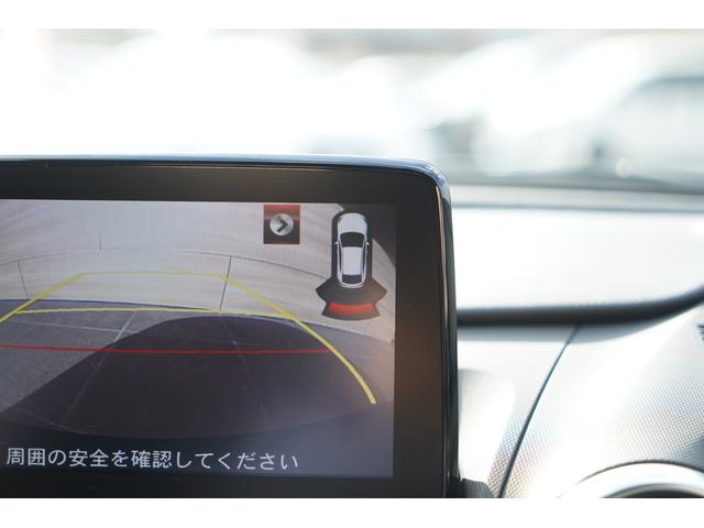 �p�[�L���O�Z���T�[�������Ԃ̎���̏�Q���Ƃ̋��������m���A�h���C�o�[�Ɍx������V�X�e���ł����Z���T�[�Ŏԗ��ƕǂȂǂ̐Î~���Ƃ̋��������m���A�u�U�[����f�B�X�v���C�\���Ōx�����Ă���܂���