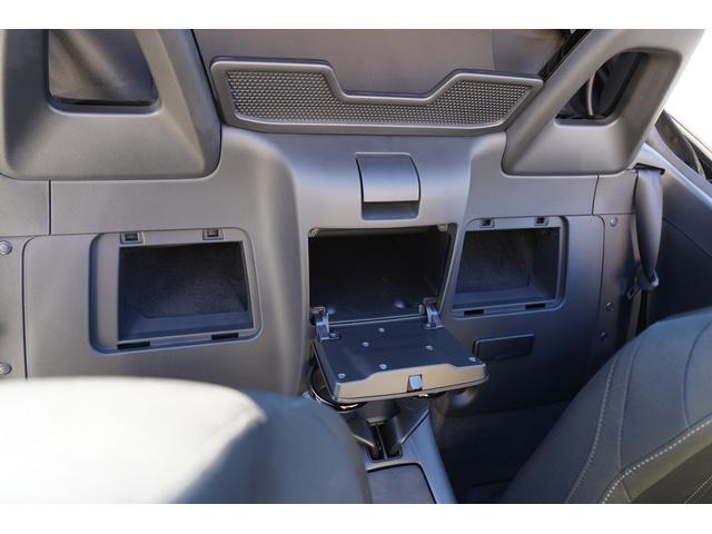 �^�]�ȁE����Ȃ̌��ɂ́A�{�b�N�X�e�B�b�V����b�c�P�[�X�Ȃǎ��[�ł���X�y�[�X����������Ă��܂���