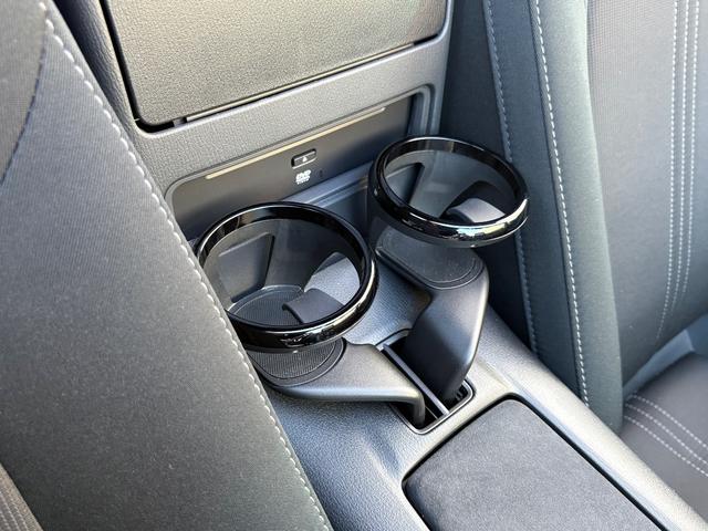 ���Ђ͒����^�A�ǉ��R�^�A�x�ǎw��H����������Ă���܂��B���_��Ԃ͎��ЍH��܂��̓f�B�[���[�ɂē_�������v���܂��B�Ԍ��c�̗L���ɂ���ĂP�N�܂��͂Q�N�_�������L�^��E�_���X�e�b�J�[�����Ĕ[�Ԓv���܂���