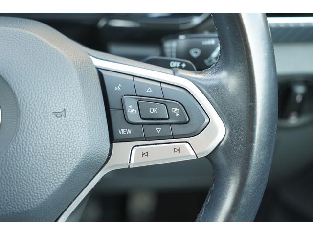 Ｔ－クロス ＴＳＩ　１ｓｔプラス　特別仕様車　純正８インチＳＳＤナビＴＶ　バックカメラ　駐車支援システム　パークディスタンスコントロール　ブラインドスポット　ＬＥＤヘッドライト　シルバールーフレール　ビルトインタイプＥＴＣ　ドラレコ（32枚目）