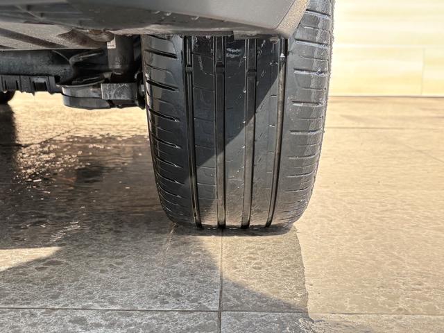 Ｔ－クロス ＴＳＩ　１ｓｔプラス　特別仕様車　純正８インチＳＳＤナビＴＶ　バックカメラ　駐車支援システム　パークディスタンスコントロール　ブラインドスポット　ＬＥＤヘッドライト　シルバールーフレール　ビルトインタイプＥＴＣ　ドラレコ（79枚目）