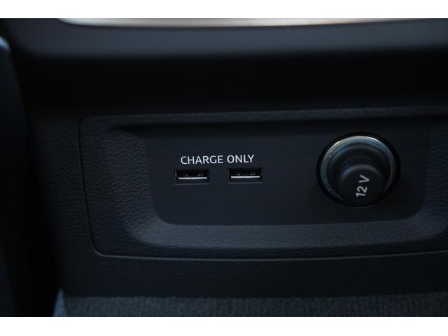 ���[�J�[�I�v�V�����R���t�H�[�g�p�b�P�[�W�̏[�d�p�P�[�u���ڑ��\�P�b�g�������X�}�z��Q�[���@���[�d���邱�Ƃ��ł��܂���