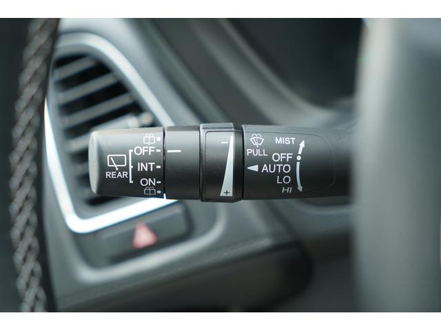 �I�[�g���C�p�[�@�\�������Z���T�[���J�����m����Ǝ����Ń��C�p�[���N�����Ă���܂���