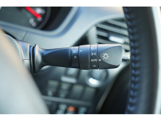 �I�[�g���C�g�@�\�t����ɂȂ�����A�g���l���ɓ�������ȂǃZ���T�[���Â��Ȃ������Ƃ����m����ƃ��C�g�������œ_�����Ă���܂���