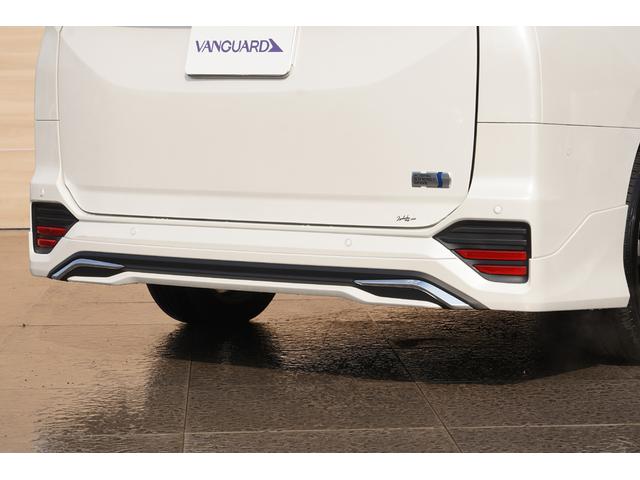 ノア ハイブリッドS-Z トヨタチームメイト モデリスタ 快適利便PKG 10.5インチディスプレー 13.2インチ後席モニター DVD デジタルインナーミラー パノラミックビュー ブラインドスポット ユニバーサルステップ(10枚目)