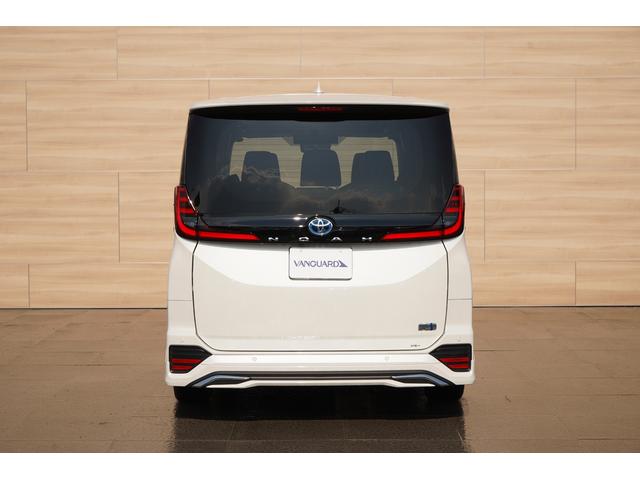 ノア ハイブリッドS-Z トヨタチームメイト モデリスタ 快適利便PKG 10.5インチディスプレー 13.2インチ後席モニター DVD デジタルインナーミラー パノラミックビュー ブラインドスポット ユニバーサルステップ(12枚目)