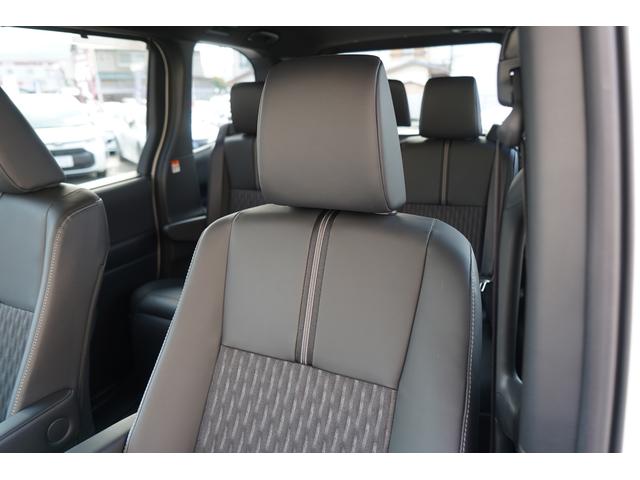 ノア ハイブリッドS-Z トヨタチームメイト モデリスタ 快適利便PKG 10.5インチディスプレー 13.2インチ後席モニター DVD デジタルインナーミラー パノラミックビュー ブラインドスポット ユニバーサルステップ(14枚目)