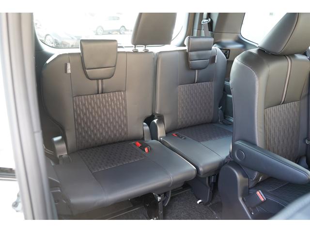 ノア ハイブリッドS-Z トヨタチームメイト モデリスタ 快適利便PKG 10.5インチディスプレー 13.2インチ後席モニター DVD デジタルインナーミラー パノラミックビュー ブラインドスポット ユニバーサルステップ(17枚目)