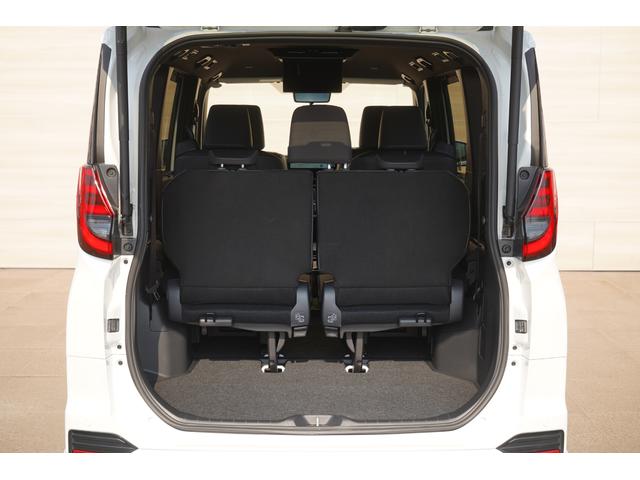 ノア ハイブリッドS-Z トヨタチームメイト モデリスタ 快適利便PKG 10.5インチディスプレー 13.2インチ後席モニター DVD デジタルインナーミラー パノラミックビュー ブラインドスポット ユニバーサルステップ(46枚目)