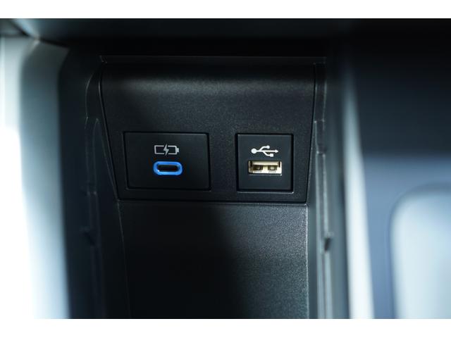 ノア ハイブリッドS-Z トヨタチームメイト モデリスタ 快適利便PKG 10.5インチディスプレー 13.2インチ後席モニター DVD デジタルインナーミラー パノラミックビュー ブラインドスポット ユニバーサルステップ(50枚目)