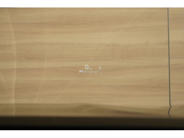 �w�b�h�A�b�v�f�B�X�v���C�������^�]�ɏW�����Ȃ���K�v�ȏ����m�F�ł���悤�ɁA�t�����g�K���X�ɏ��𓊉e�����i�����ł����ԑ��������f���o���Ă���܂���