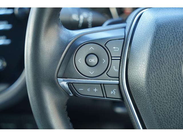 �X�e�A�����O�X�C�b�`���������s���Ɏ�𗣂����Ɋe�푀�삪�ł���悤�ɐ݌v���ꂽ�A���@�\�ȃR���g���[���@�\�ł���