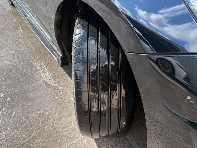 ���Ђ͒����^�A�ǉ��R�^�A�x�ǎw��H����������Ă���܂��B���_��Ԃ͎��ЍH��܂��̓f�B�[���[�ɂē_�������v���܂��B�Ԍ��c�̗L���ɂ���ĂP�N�܂��͂Q�N�_�������L�^��E�_���X�e�b�J�[�����Ĕ[�Ԓv���܂���