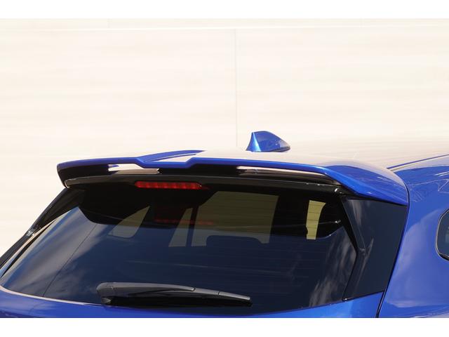 �f�B�[���[�I�v�V�����̃��[�t�X�|�C���[�t���[�e�B���O�������T�C�h�r���[��K�オ��Ɍ�����ƂƂ��ɁA�X�|�C���[���Q�i�ɂ��鎖�Ńt�H�����̐��������������C���p�N�g�̂���X�^�C�����O�����o���܂���