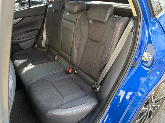 �y�e���E������E�ϋv���ɗD�ꂽ�A�[�N�o���A�Q�P�z�y�������E����E�h�����ɗD�ꂽ�I�N���[�i�z�y����y�ȃ|���}�[�̃t�b�f�R�[�e�B���O�z�ƂR��ނ̃R�[�e�B���O����葵���Ă���܂���