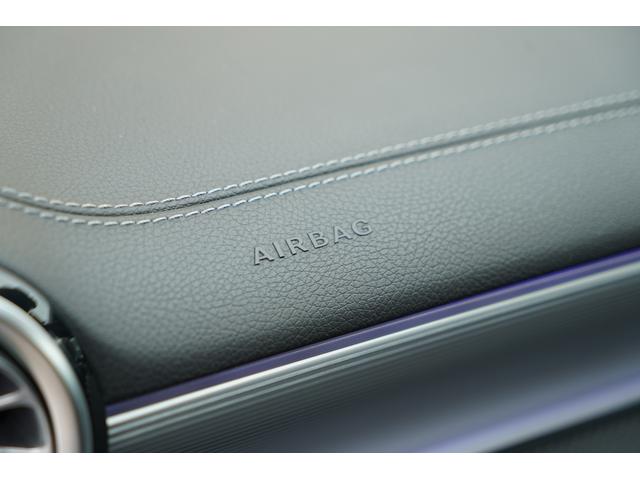 ����ȃG�A�o�b�N����������ȃG�A�o�b�O�́A�O���Փˎ��ɓW�J���ē���҂̓����A�����ւ̏Ռ����y��������S�����ł���