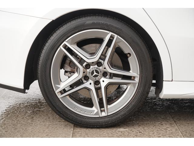 �`�h�r���莑�i���擾�������ЃX�^�b�t�ƁA��O�ҋ@�ւ̓��{�����ԍ��苦��̃v���̊Ӓ�m�ɂ���ĎԂ̏�Ԃ��_�u���`�F�b�N���Ă���܂���