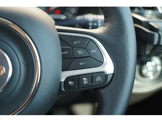 �A�_�v�e�B�u�N���[�Y�R���g���[���������ݒ肵�����x�ő��s������A��s�ԂɒǏ]���Ď����I�ɎԊԋ�����ۂ��Ă��ꂽ��ƍ������H�ł̉^�]���T�|�[�g���Ă���܂���