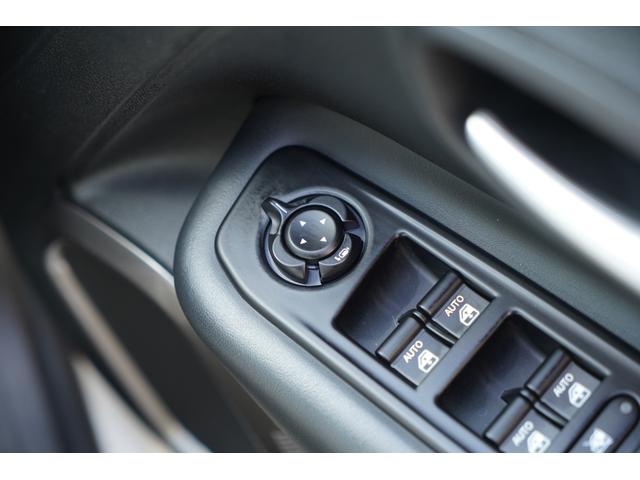 �d���i�[���h�A�~���[�X�C�b�`�������X�C�b�`�����������Ńh�A�~���[���i�[�E�W�J���邱�Ƃ��ł��܂���