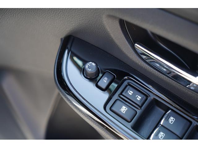 充電用ケーブル接続ソケット装備☆スマホやゲーム機等充電することができます☆