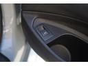 トランクオープナースイッチ装備☆運転席からトランクを開けることができます☆