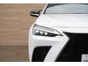 ＮＸ３５０ｈ　Ｆスポーツ　４ＷＤ　改良後モデル　パノラマルーフ　ＴＲＤエアロ　赤黒革　レクサスチームメイト　１４インチディスプレーオーディオ　パノラミックビュー　３眼ＬＥＤ　オレンジブレーキキャリパー　デジタルインナーミラー（15枚目）