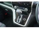 ＡＴシフトレバー装備☆インパネシフトのおかげで足元がスッキリしています。快適に乗れる工夫が詰まっています☆