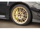 ディーラーオプションのＢＢＳ製１８インチゴールド鍛造ホイール装備☆タイヤサイズは２４５／４０Ｒ１８になります☆インプレッサＳＴＩ時代のディーラーオプションになります☆