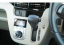 ＡＴシフトレバー装備☆シンパネシフトのおかげで足元がスッキリしています。小さくても快適に乗れる工夫が詰まっています☆