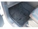 フロアマット完備☆高級感ある純正フロアマット付き。室内の質感を引き立てつつ、汚れにも強い実用性の高い仕様です☆