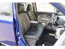 運転席にはボックス付アームレスト・シートリフター装備で快適なドライブをサポートしてくれます☆
