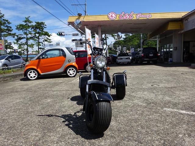 日本 ブレイズ　トライク　ＥＶ三輪バギー　公道走行可能　ヘルメット不要　ミニカー登録（4枚目）