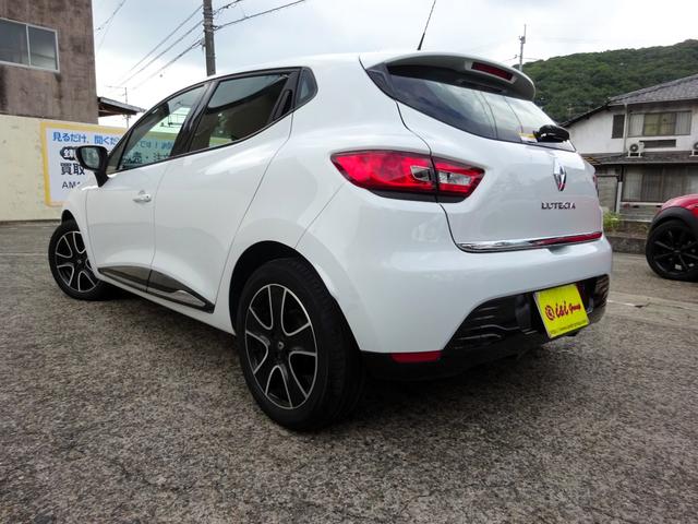 ルーテシア ゼン コンパクトハッチバック/ダウンサイジングターボ/5速マニュアル/Bluetoothオーディオ/前後ドライブレコーダー/ETC/カードキー/プッシュスタート/ガラスコーティング施工済/1年保証!(3枚目)