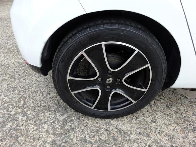 ルーテシア ゼン コンパクトハッチバック/ダウンサイジングターボ/5速マニュアル/Bluetoothオーディオ/前後ドライブレコーダー/ETC/カードキー/プッシュスタート/ガラスコーティング施工済/1年保証!(16枚目)