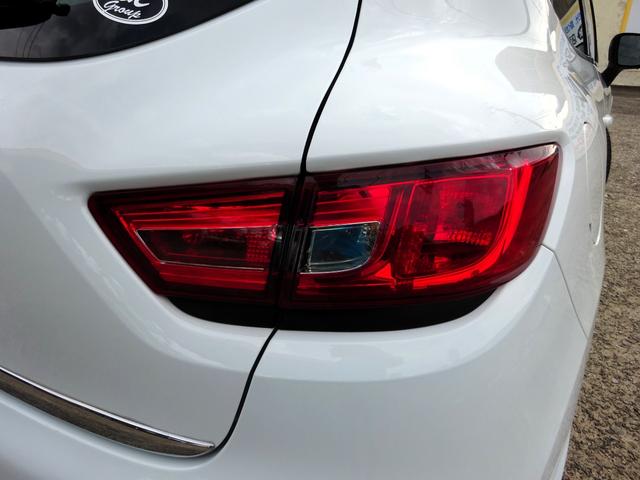 ルーテシア ゼン コンパクトハッチバック/ダウンサイジングターボ/5速マニュアル/Bluetoothオーディオ/前後ドライブレコーダー/ETC/カードキー/プッシュスタート/ガラスコーティング施工済/1年保証!(32枚目)