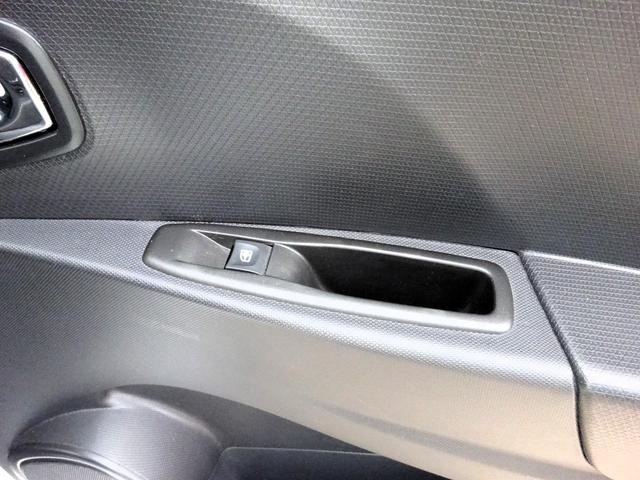 ルーテシア ゼン コンパクトハッチバック/ダウンサイジングターボ/5速マニュアル/Bluetoothオーディオ/前後ドライブレコーダー/ETC/カードキー/プッシュスタート/ガラスコーティング施工済/1年保証!(44枚目)