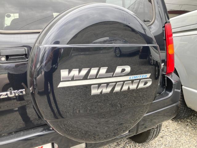 ジムニー ワイルドウインド　４ＷＤターボ　５速ＭＴ　１６インチアルミ　ハードケース付き背面タイヤ　シートヒーター　ミラーヒーター　フォグランプ　電格ミラー　ルーフレール（6枚目）