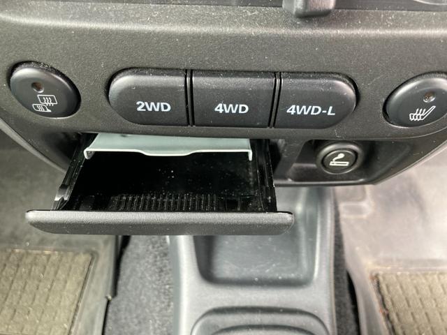 ジムニー ワイルドウインド　４ＷＤターボ　５速ＭＴ　１６インチアルミ　ハードケース付き背面タイヤ　シートヒーター　ミラーヒーター　フォグランプ　電格ミラー　ルーフレール（17枚目）