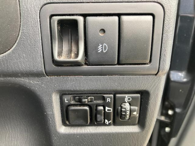 ジムニー ワイルドウインド　４ＷＤターボ　５速ＭＴ　１６インチアルミ　ハードケース付き背面タイヤ　シートヒーター　ミラーヒーター　フォグランプ　電格ミラー　ルーフレール（20枚目）