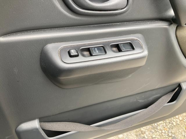 ジムニー ワイルドウインド　４ＷＤターボ　５速ＭＴ　１６インチアルミ　ハードケース付き背面タイヤ　シートヒーター　ミラーヒーター　フォグランプ　電格ミラー　ルーフレール（21枚目）