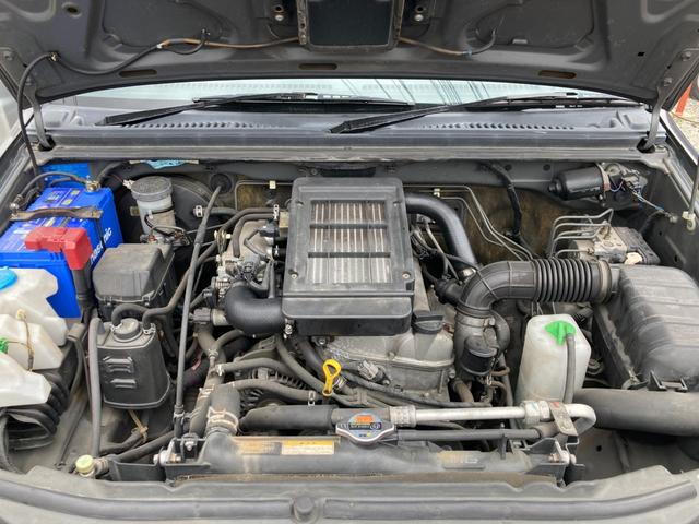 ジムニー ワイルドウインド　４ＷＤターボ　５速ＭＴ　１６インチアルミ　ハードケース付き背面タイヤ　シートヒーター　ミラーヒーター　フォグランプ　電格ミラー　ルーフレール（28枚目）