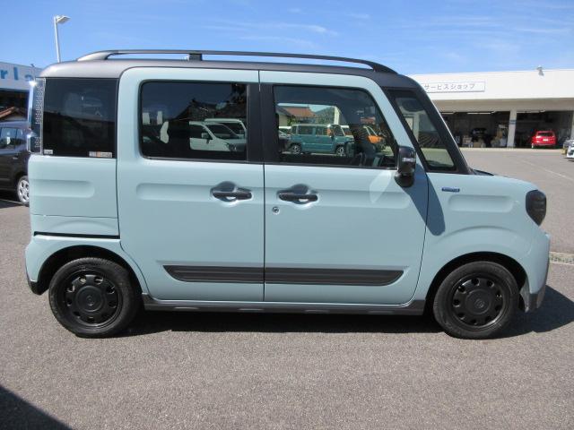 フレアワゴンタフスタイル ハイブリッドＸＴ　全方位モニター　フルセグＴＶ　クルーズコントロール　ＥＴＣ　両側電動スライドドア　ターボ車　プッシュスタートシステム　スマートキー　パドルシフト　シートヒータ　アイドリングストップ　ＬＥＤヘッドライト（12枚目）