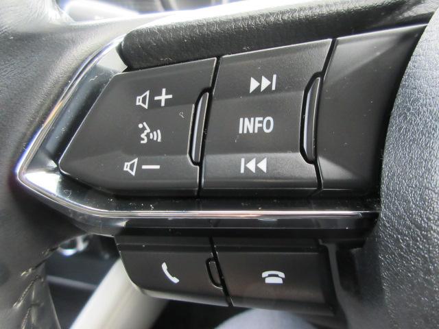 お手元でオーディオ捜査が出来るステアリングスイッチ！視線をずらす事無く捜査ができる為、安全運転にも繋がります！