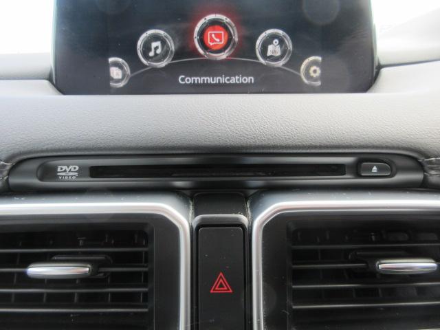 ＣＤ．ＤＶＤついております。これで長時間のドライブもより一層楽しめますね♪