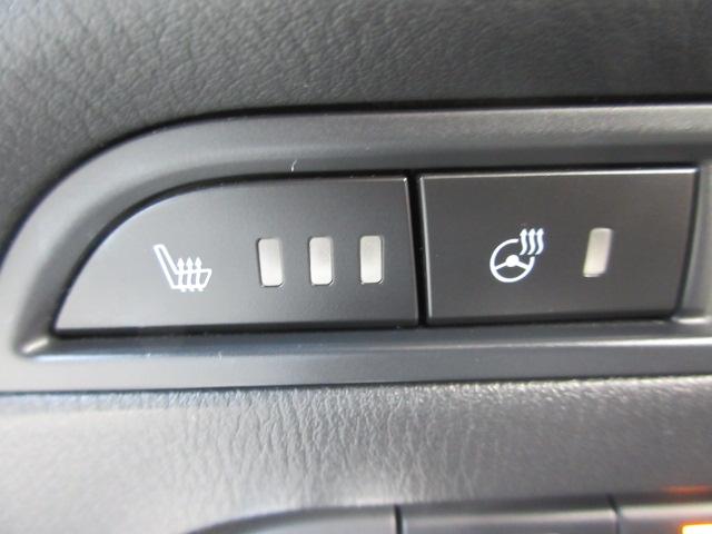 シートヒーター装備！座席の冷たい冬はシートヒーターが大活躍！特に冷え性の方、冬のドライブはちょっと・・・と思われている方、これで問題解決です！これで冷え込む季節でも快適なドライブが楽しめます！！