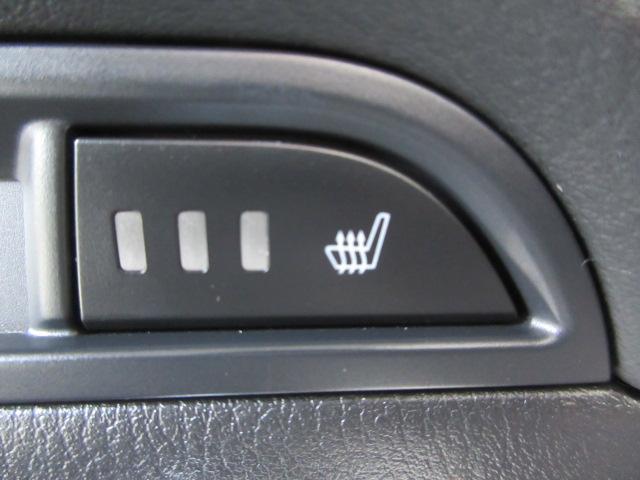 シートヒーター装備！座席の冷たい冬はシートヒーターが大活躍！特に冷え性の方、冬のドライブはちょっと・・・と思われている方、これで問題解決です！これで冷え込む季節でも快適なドライブが楽しめます！！