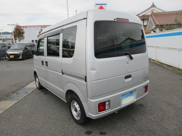 ご覧頂いている車両ですが、メールでのお問合せが非常に多い車両となっております。お急ぎのお客様はお電話にてお問合せ下さい。ご連絡先はマツダオートザム東広島【０８２−４２２−６８００】までお願いします♪