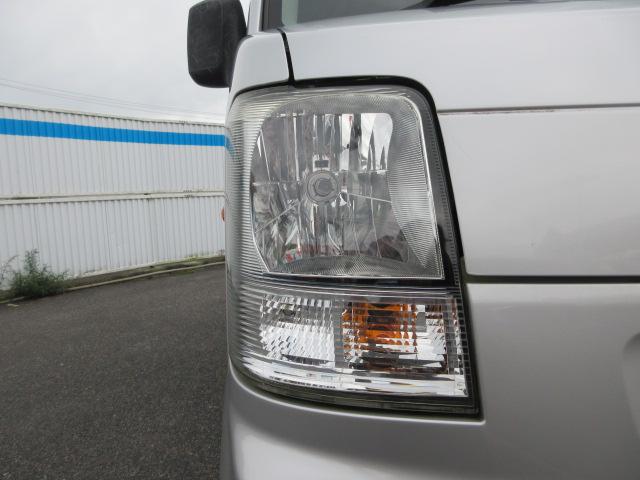 夜間の暗い道でも明るく照らしてくれます！夜間の薄暗い運転も安心して出来ますね♪